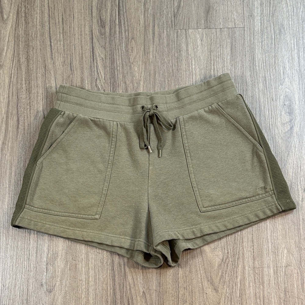 Ralph Lauren Olive Green Women's Shorts, Size M
70% Cotton